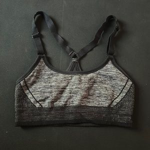 XS sports bra